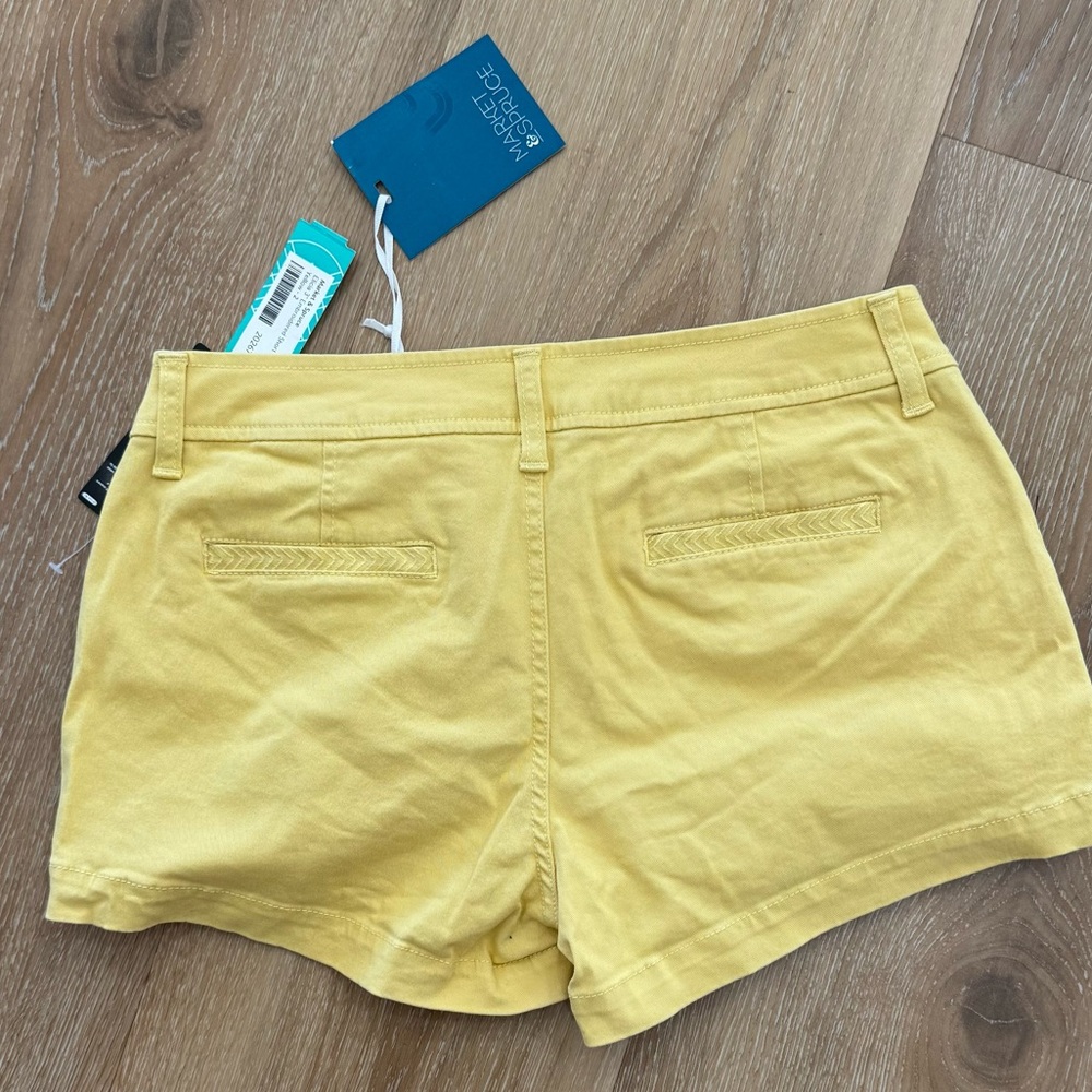 Market & Spruce Yellow Shorts